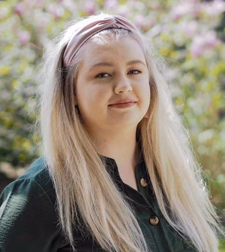 Photo of Laura