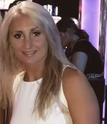 Jess, 23
